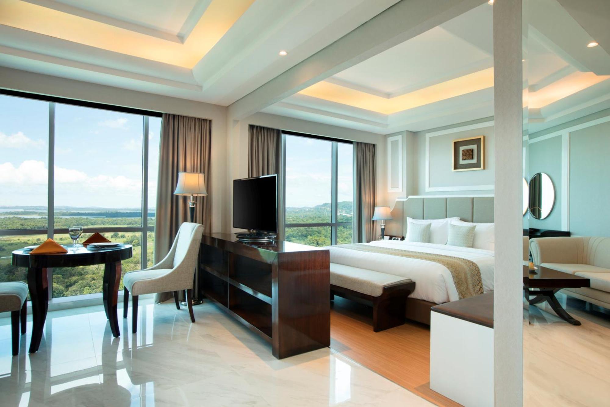 Best Western Premier Panbil Batam Exterior foto