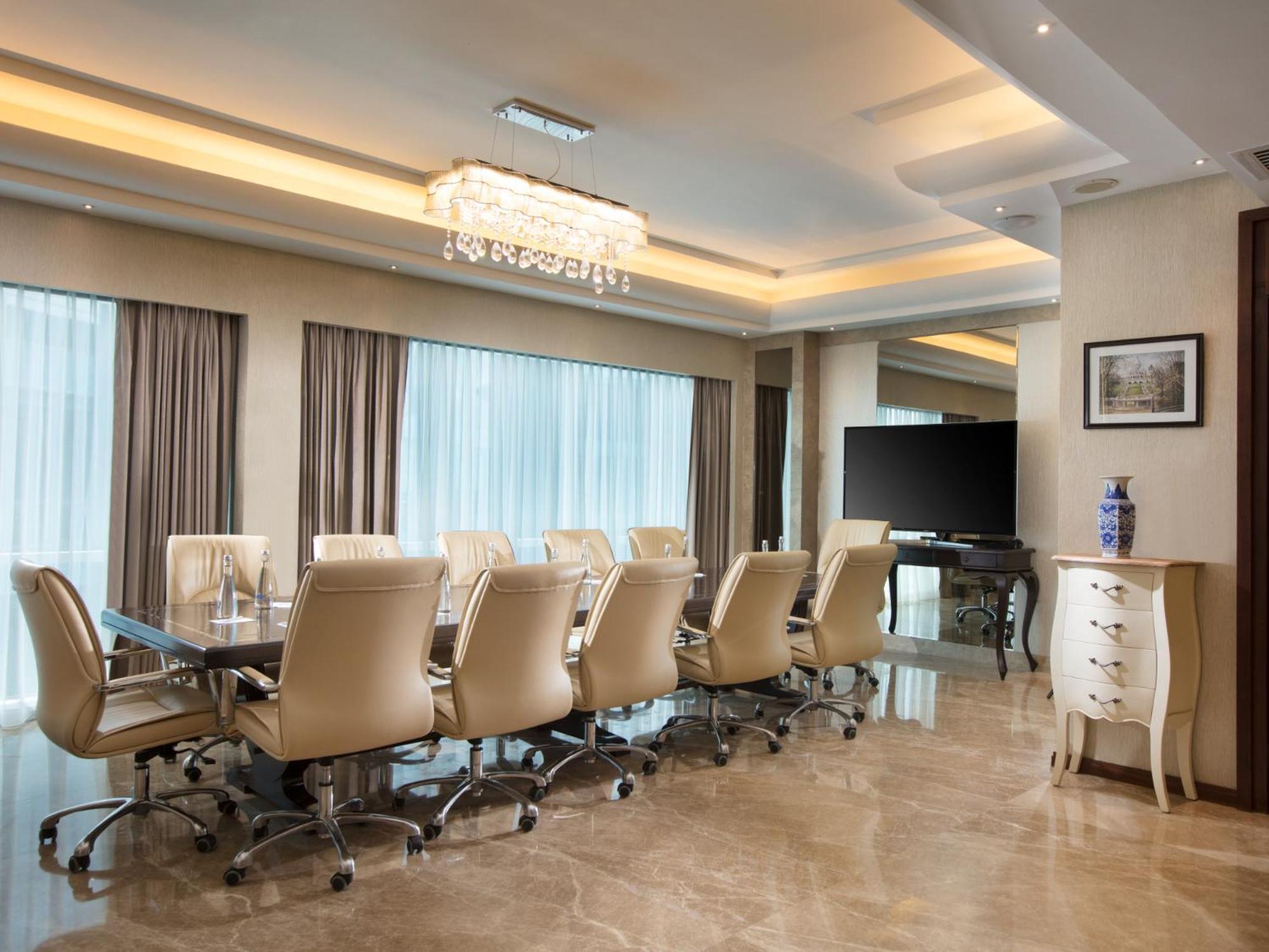 Best Western Premier Panbil Batam Exterior foto