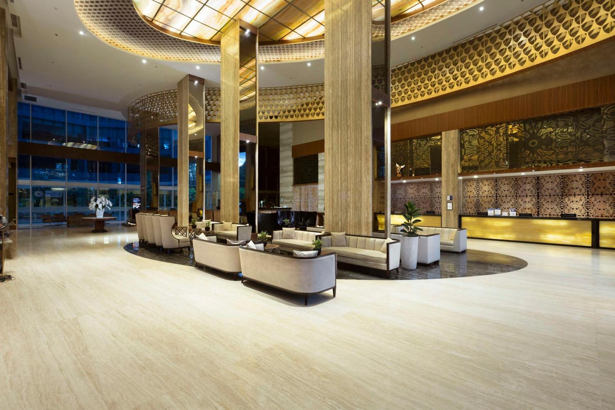 Best Western Premier Panbil Batam Exterior foto
